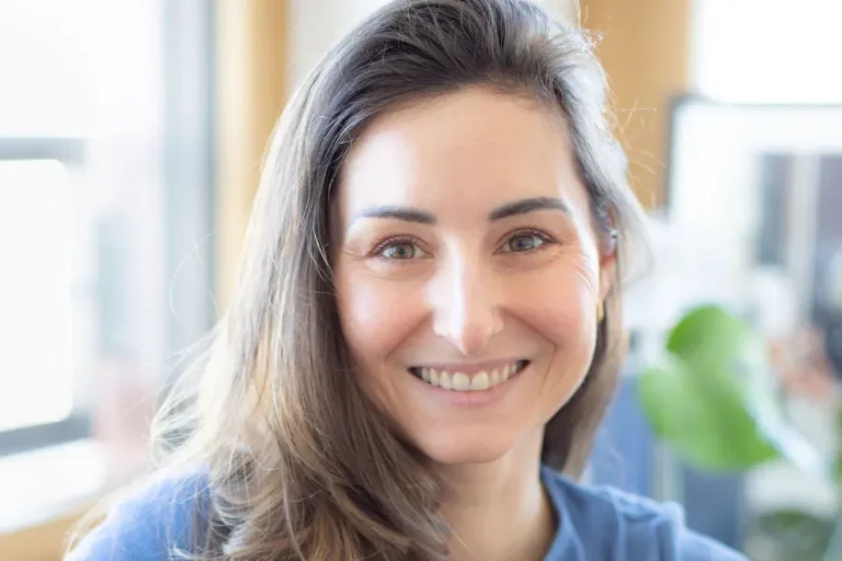 Marine Roeseler, experte en communication digitale chez Kommunique, à Lausanne